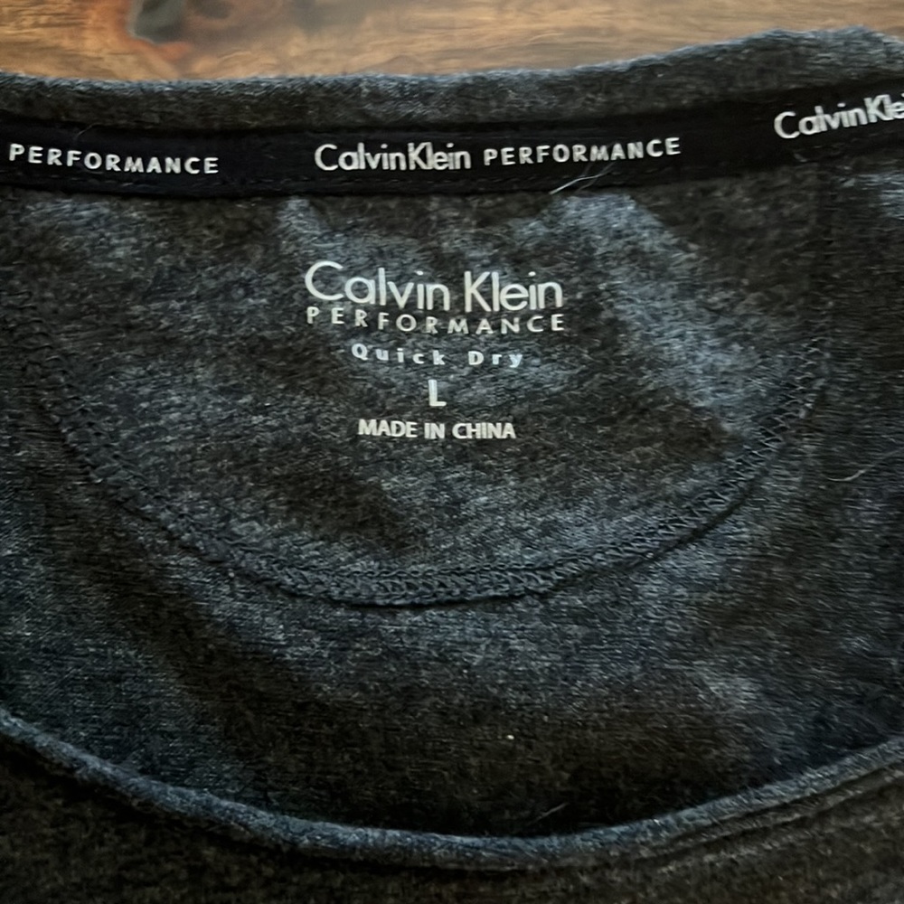 Calvin Klein Performance tee - Picture 4 of 5